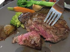 扒澳洲5&nbsp;谷饲牛眼排配黑椒汁-北京华彬费尔蒙酒店·刃餐厅