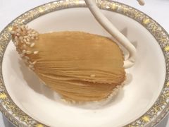鲜虾天鹅酥-上海1号私藏菜(静安店)