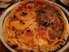 烟熏三文鱼披萨-PIZZA BIANCA(民园店)