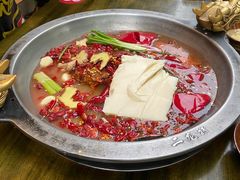 -黄潇洒老火锅(九眼桥宏济巷店)