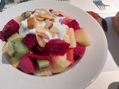 缤纷有机鲜果沙拉-春树下·树屋花房西餐厅(罍街AS1980店)