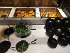 -洪氏嗨捞·广东猪肚鸡·椰子鸡火锅(西咸万象城店)