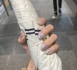-悦指间美甲美睫