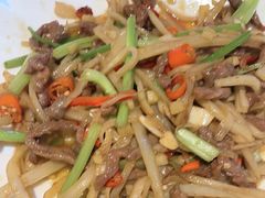 -黄泥岗·地道湖北菜(奥特莱斯店)