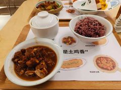 -老乡鸡(上海白玉兰广场店)