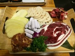 -炙忧烤肉屋(中国铁建广场店)