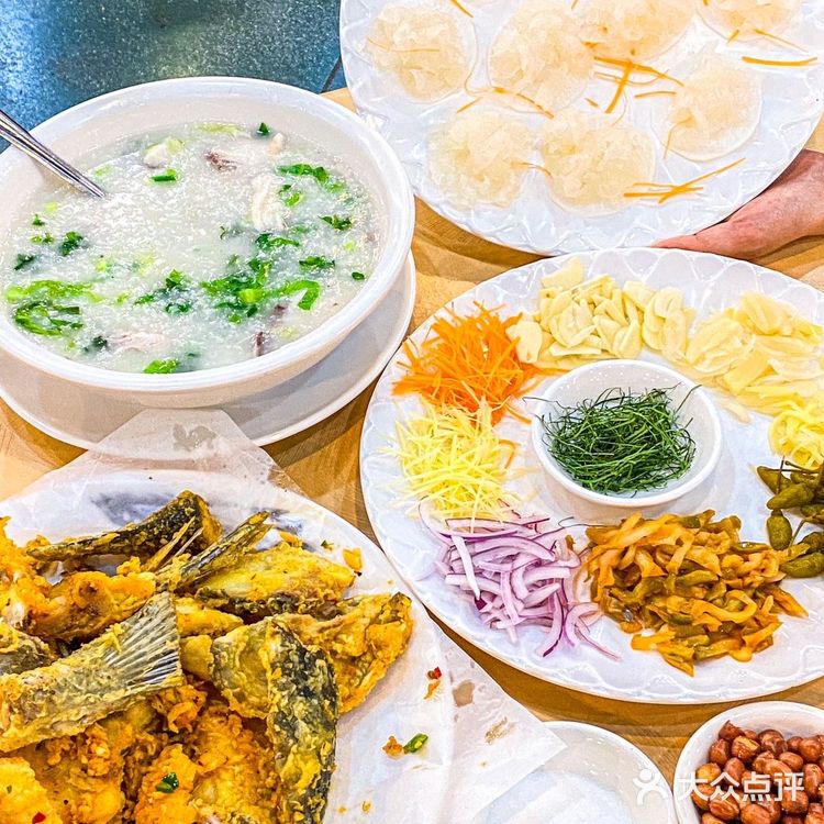 顺德‼️就是要吃人多的小店... 