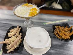 椰汁芒果河粉-黄师奶甜品店