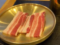 -臻牛烤肉