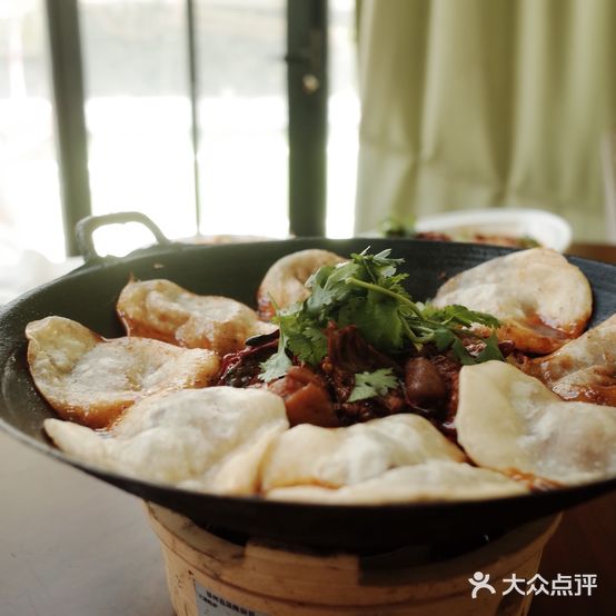 百味地锅鸡(财校分店)