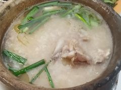 -长城砂煲田鸡粥