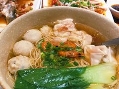 馄炖竹升面-全渔村小海鲜