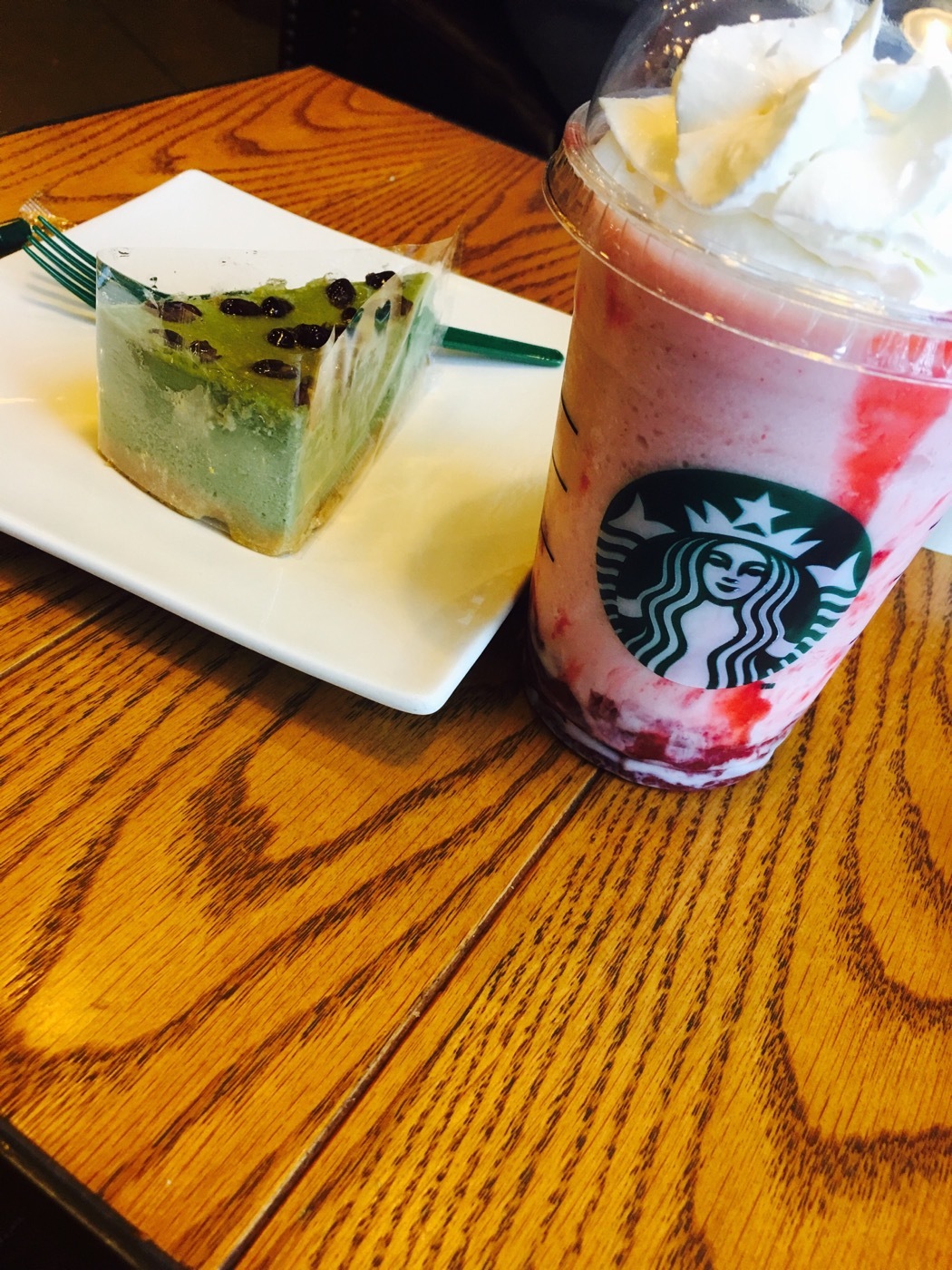 垂涎已久的新品 草莓优格 尝到啦!草莓控