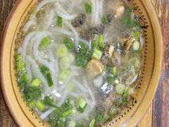 -正宗李家土鸡米线店