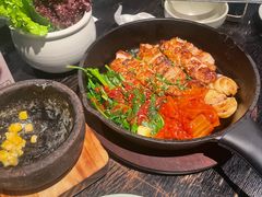 JEJU银鱼酱铁锅猪颈肉-BELLOCO倍乐(静安店)