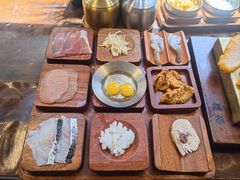 -银米·云南传统过桥米线(双廊黑金冠店)
