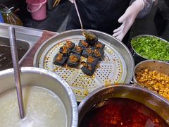 -黑色经典臭豆腐·湖南特产(步行街店)