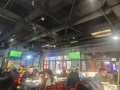 -马路牙子烧烤音乐酒馆(望京店)