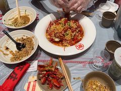 -肥肥虾庄·金牌油焖大虾(杨园滨江时代walk店)