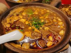 砂锅黄豆烧肥肠-罗妈砂锅(四川成都奎星楼店)