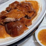 上菜好快，店员姐姐会主动帮我们切好，比较贴心