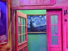 -上海梵高星空艺术馆(南京路旗舰店)