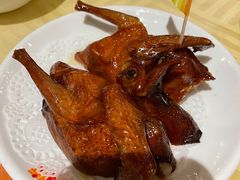 招牌烤乳鸽-石岐佬中山菜馆(张溪店)