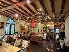 -月亮眼花园餐厅书吧酒吧
