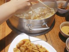 -领鲜潮牛鲜牛羊肉火锅(宏昌店)