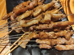 -老街烧烤大排档·地道湖北菜·龙虾馆(汉口火车站店)