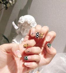 -悦指间美甲美睫