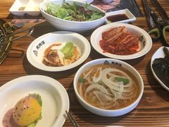 -万兴佳烤肉·长白山老味道(宏泰广场店)
