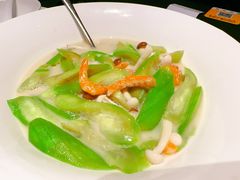 -铜锣湾·有麝自然香(渝北财富中心店)