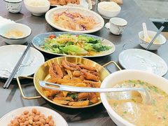 -萃华海鲜阁大排档(五四广场店)