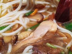 野山菌土鸡米线-云味馆·云南菜·云南米线(景田店)