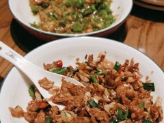 -爱碗亭·鲜炒湖南菜(壹城中心店)