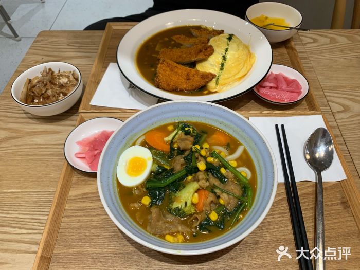 椥辻料理·咖喱蛋包饭专门店(九洲新世界店)炸猪排咖喱蛋包饭图片