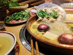 -洱火云南酸菜牛肉火锅(石景山当代商城店)