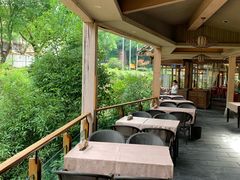 -美食村花园餐厅