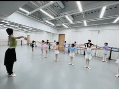 -中央芭蕾舞团·中芭艺蕾(酒仙桥明星校区)