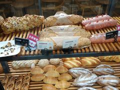 -焙丽拾光(麦凯乐直营店)