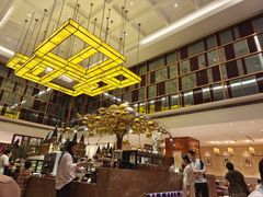 -南湖名都·景湖轩全日制餐厅·海鲜自助·东南亚风味·临湖而食
