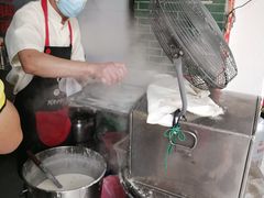 -河记肠粉店