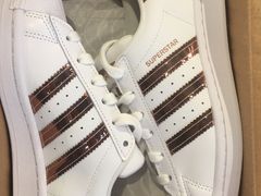 -阿迪达斯(武林银泰三叶草店)