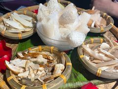 -菌彩云南野生菌火锅(万达广场店)
