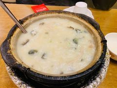 皮蛋瘦肉粥-粤仔湾砂锅粥(滨湖万达店)