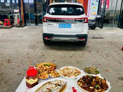 -丹水桥地锅鱼·翘嘴鲌·地方特色全鱼宴(丹江口大坝店)