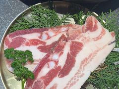 -草家酱蟹炭火烤肉店(珲春南路二店)
