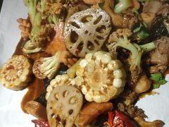 -嗨辣小聚·盘锦河蟹·海鲜烧烤龙虾(盘锦十年好店)