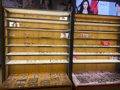 -优医视平价眼镜蔡司依视路折扣工厂店(德胜门店)